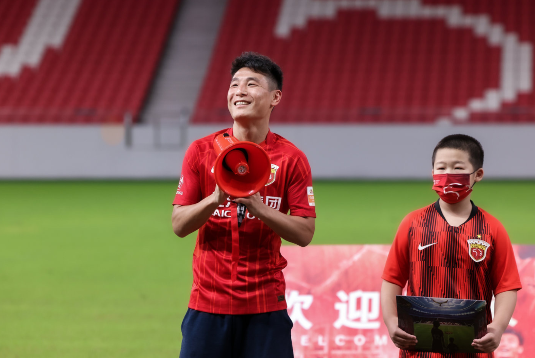 包含赛前多特蒙德备战中超，刷新队史纪录细节曝光，目标明确，资深球员宣示担当的词条爱游戏App免费下载